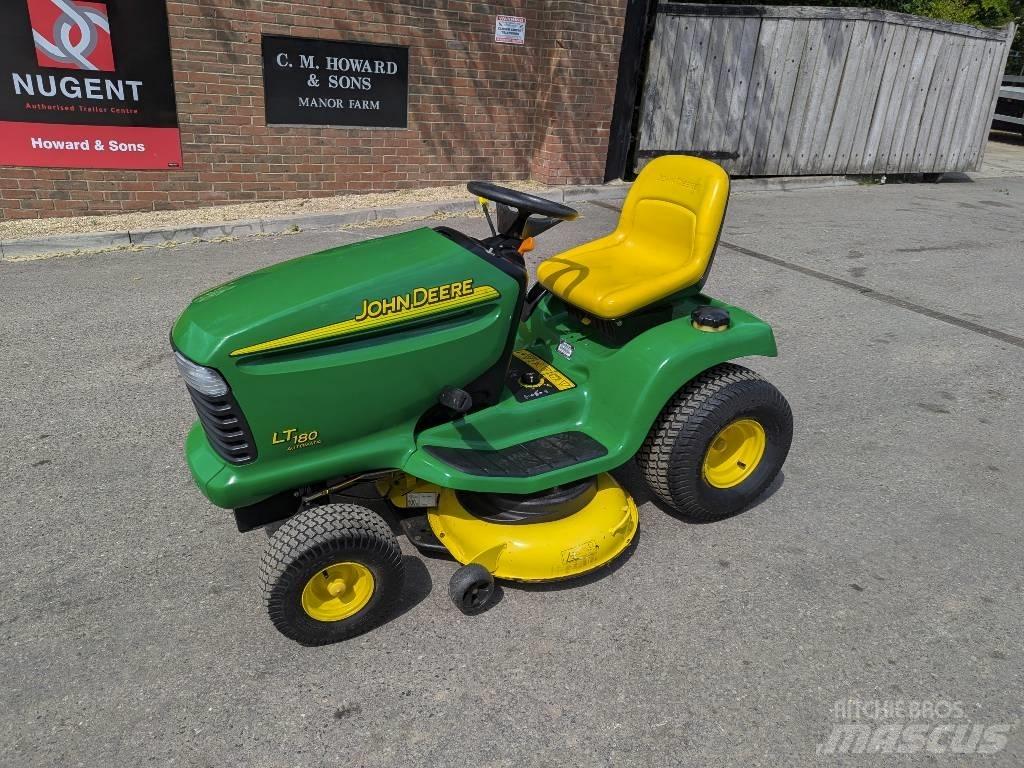 John Deere LT 180 Riding mowers