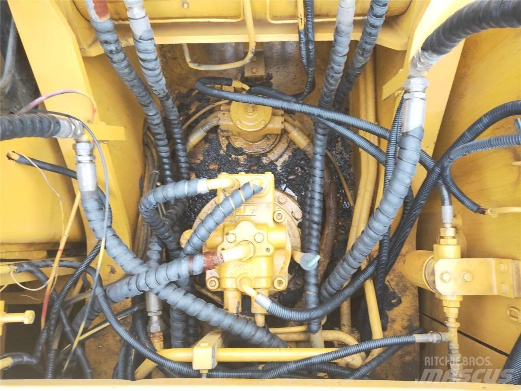 CAT 320B Crawler excavators