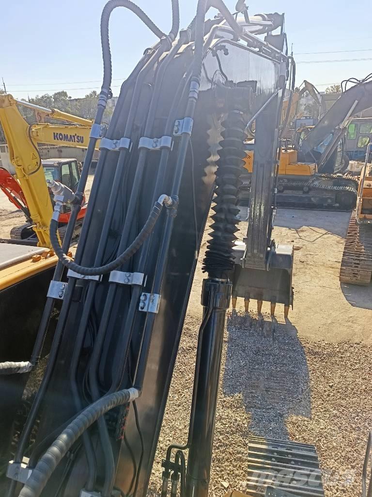 Hyundai 220LC-9s Crawler excavators