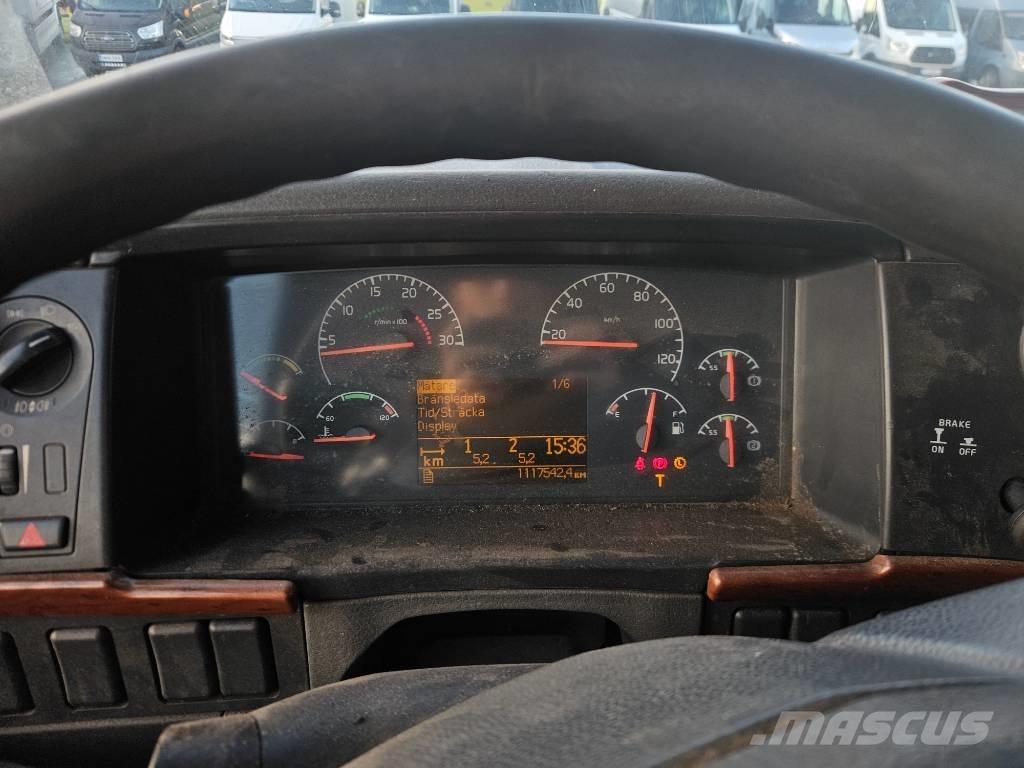 Volvo FH12 8x4 Forest machine transport trucks