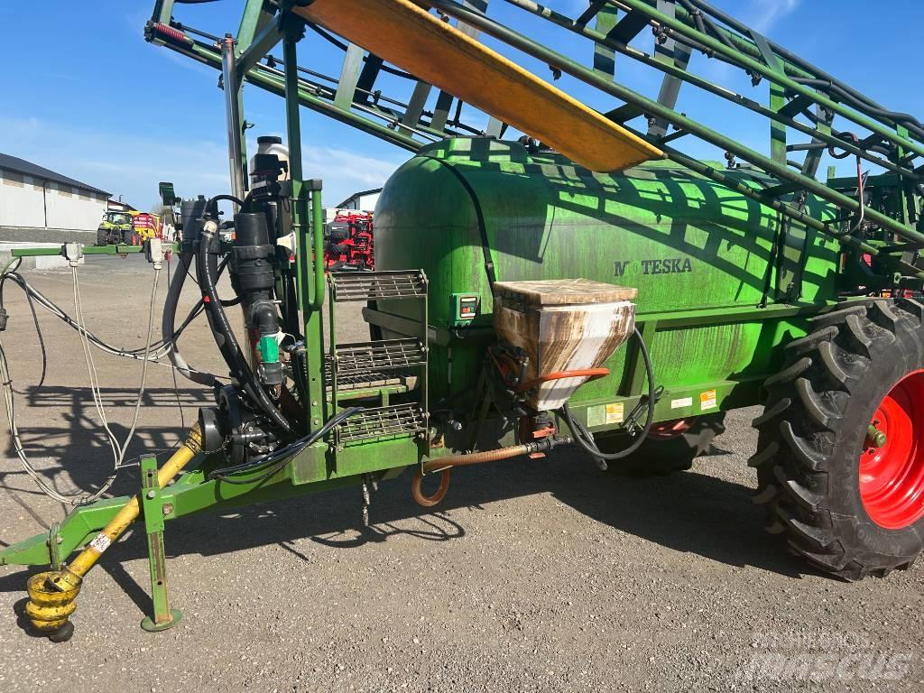 Moteska M2500 Trailed sprayers