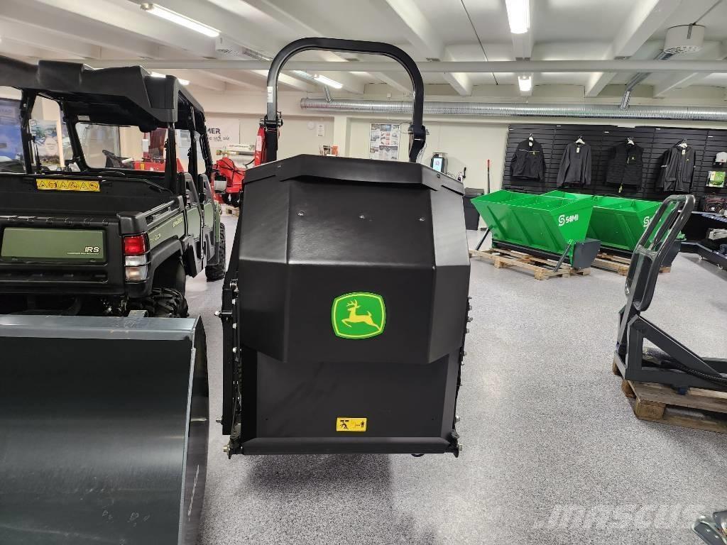 John Deere 950R Riding mowers