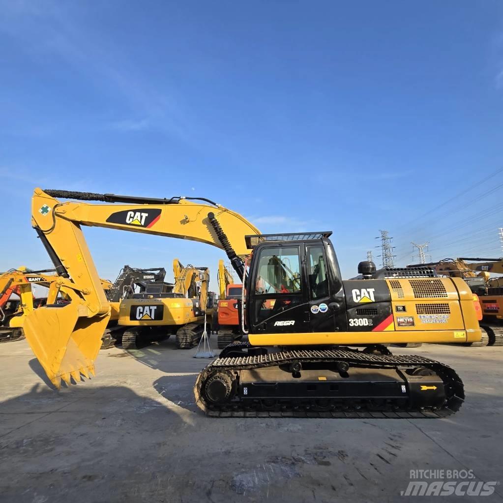 CAT 330 D2 Midi excavators  7t - 12t