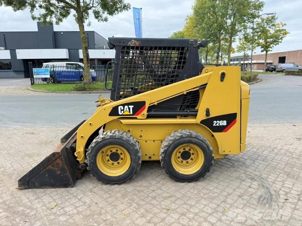CAT 216B Turbo Skid steer loaders