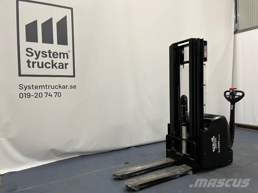 Hangcha CDD12 Self propelled stackers