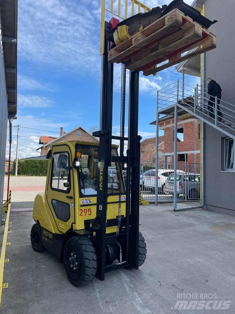 Hyster H3.5UT Diesel trucks