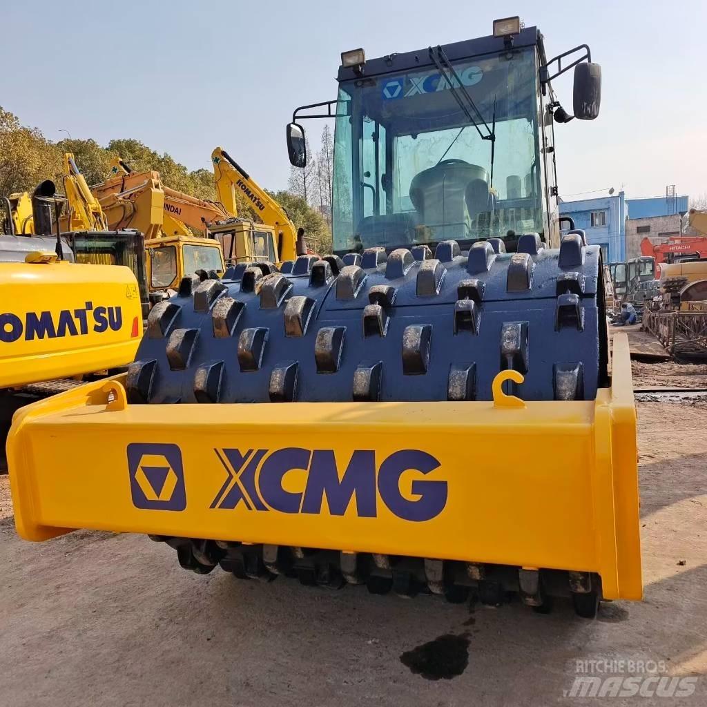 XCMG XS 223 J Single drum rollers