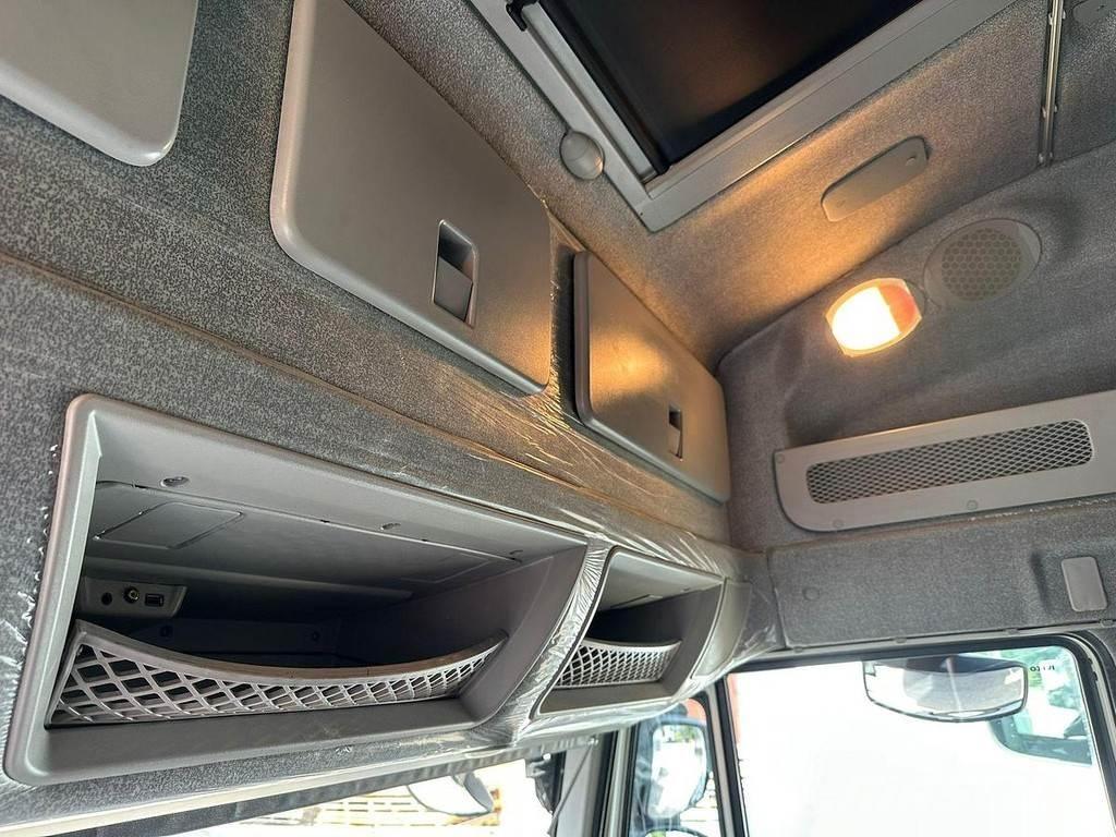 Iveco Stralis 460 Tractor Units