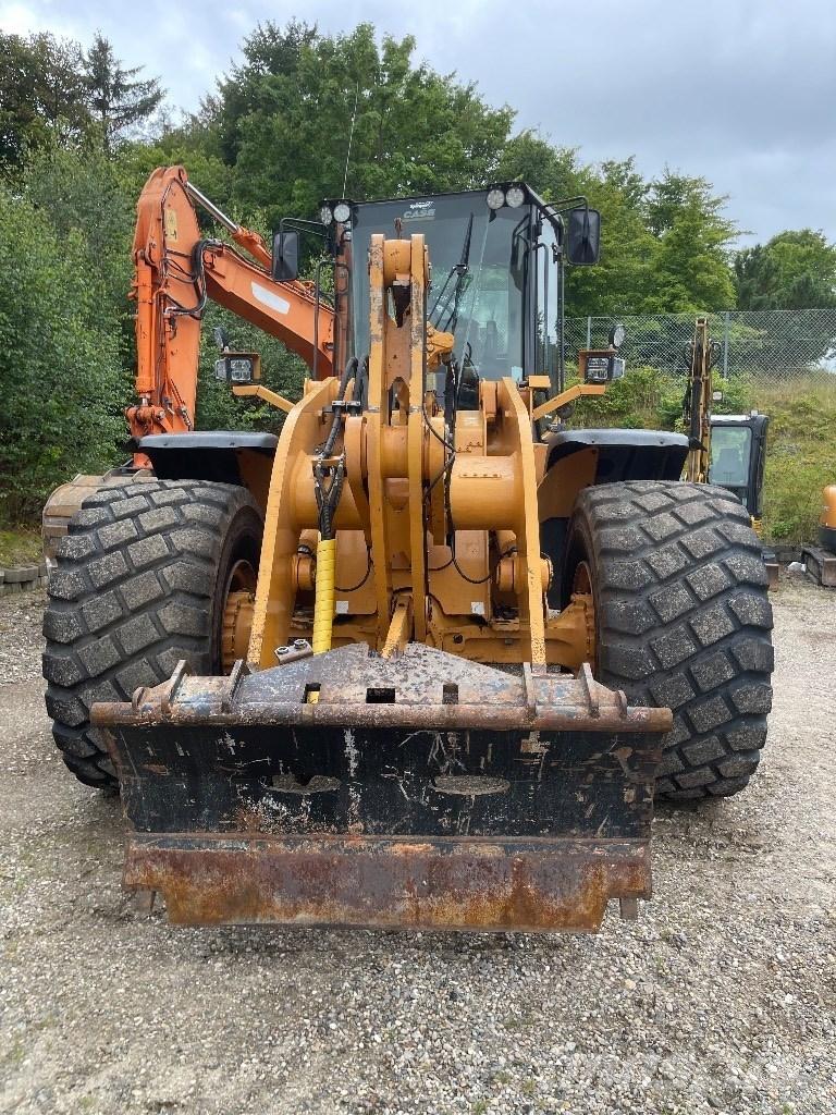 CASE 821 E Wheel loaders
