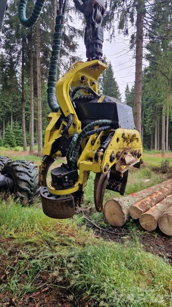 John Deere 1270 G Harvesters