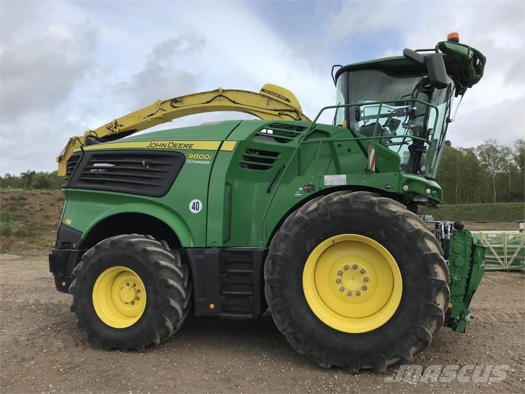 John Deere 9800i Self-propelled foragers