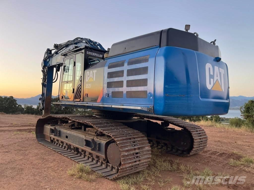 CAT 352 F XE Crawler excavators