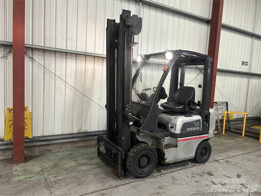 Nissan Y1D1A18Q Diesel trucks
