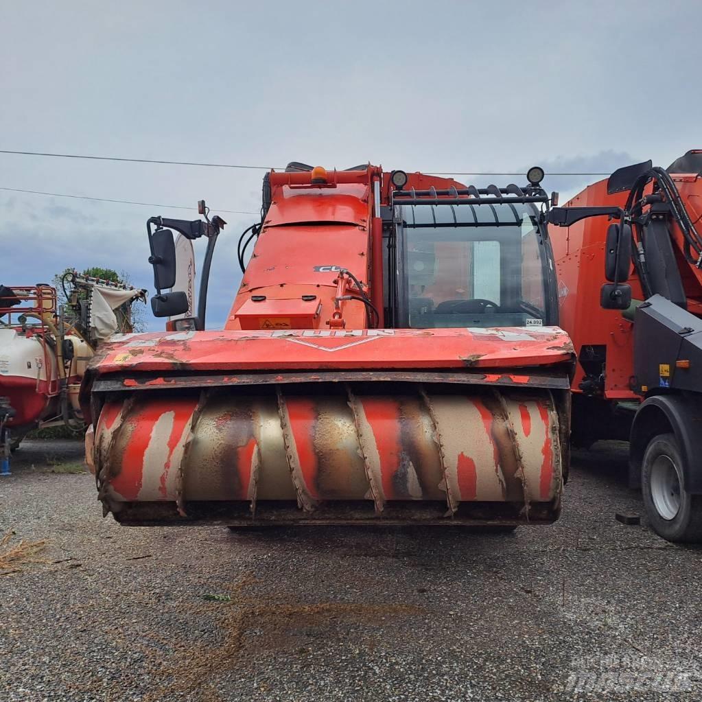 Kuhn SPW 27 Mixer feeders