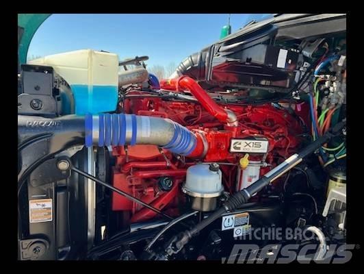 Kenworth T 680 Tractor Units