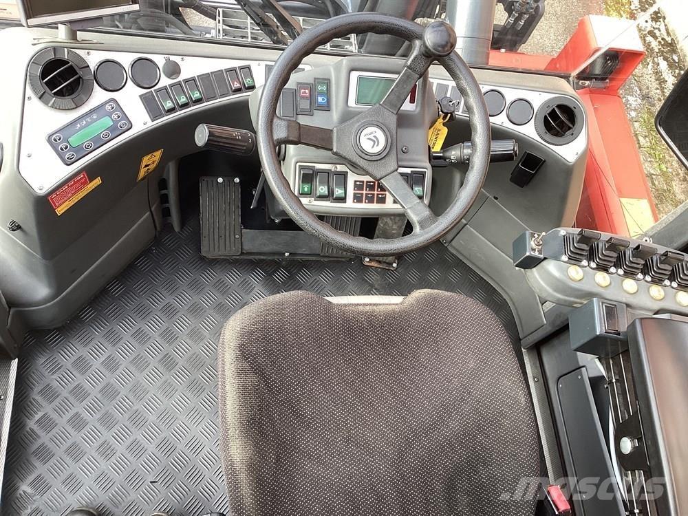 Kalmar DCE120-6 Diesel trucks