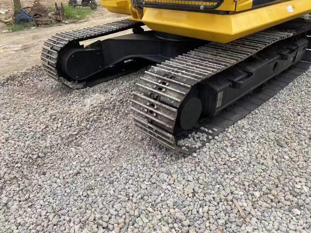 Komatsu PC 130-7 Crawler excavators