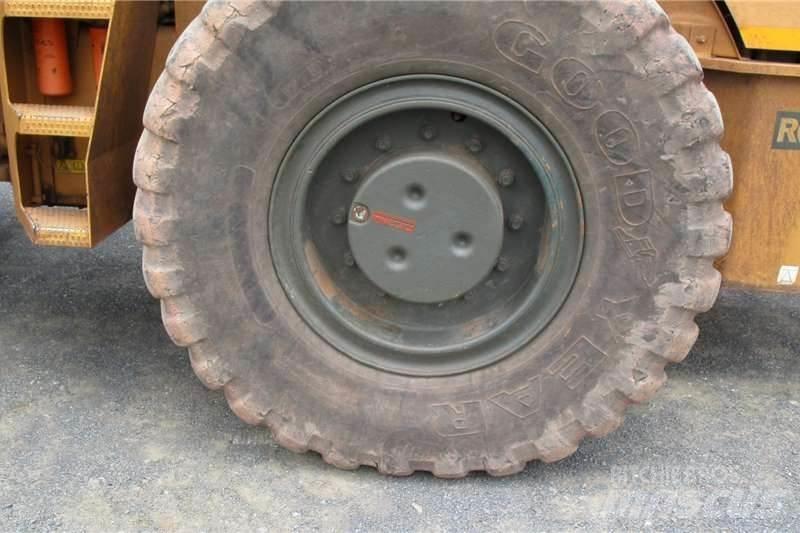 CAT CS76XT Combi rollers