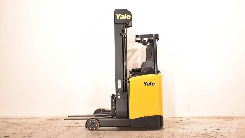 Hyster MR 14 Reach trucks