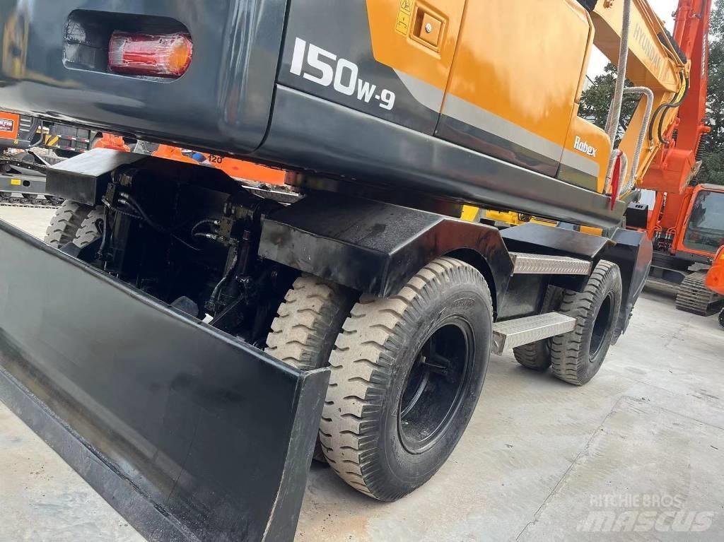 Hyundai R 150W-9 Wheeled excavators