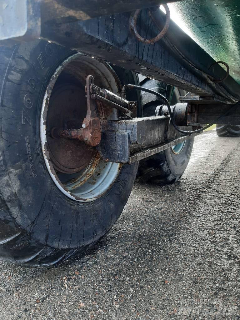 Moi RX95 Slurry tankers