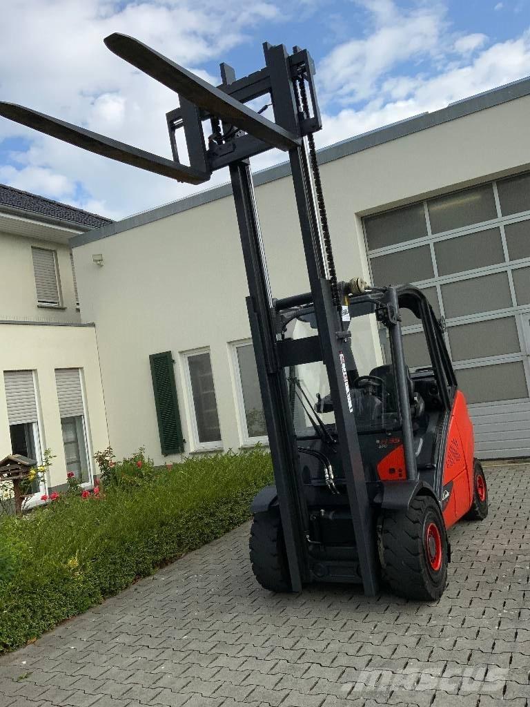 Linde H35T-02 LPG trucks
