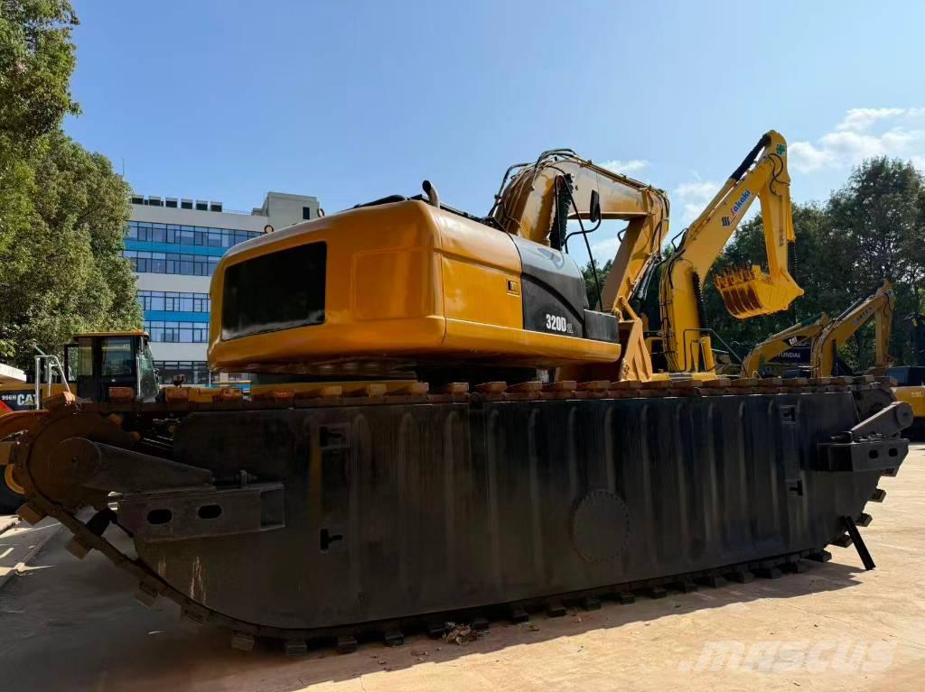 CAT 320 D Amphibious Excavators