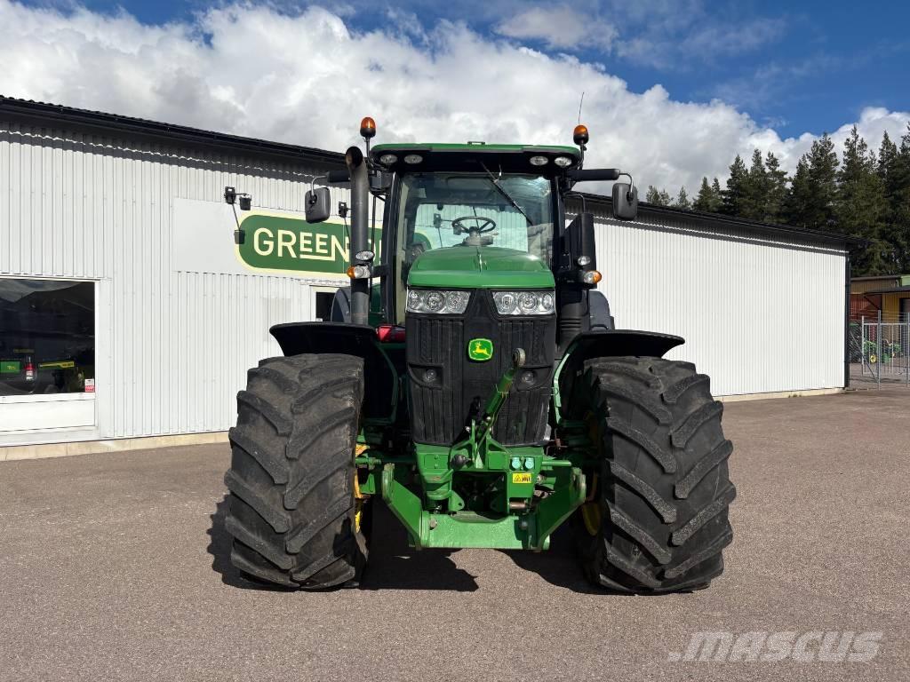 John Deere 7230 R Tractors