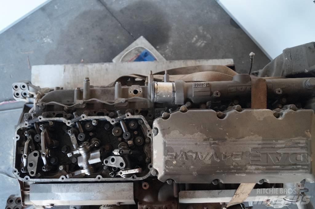 DAF XE315C1 Engines