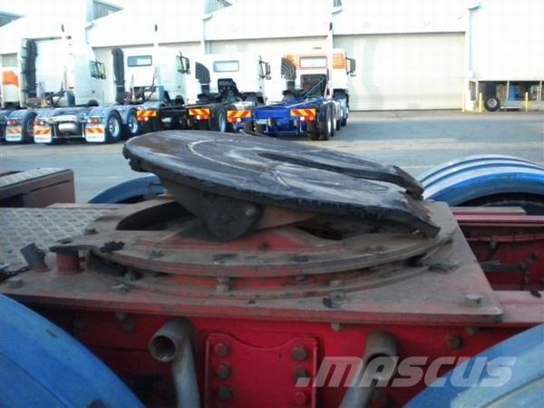  Constellation 4800 Tractor Units