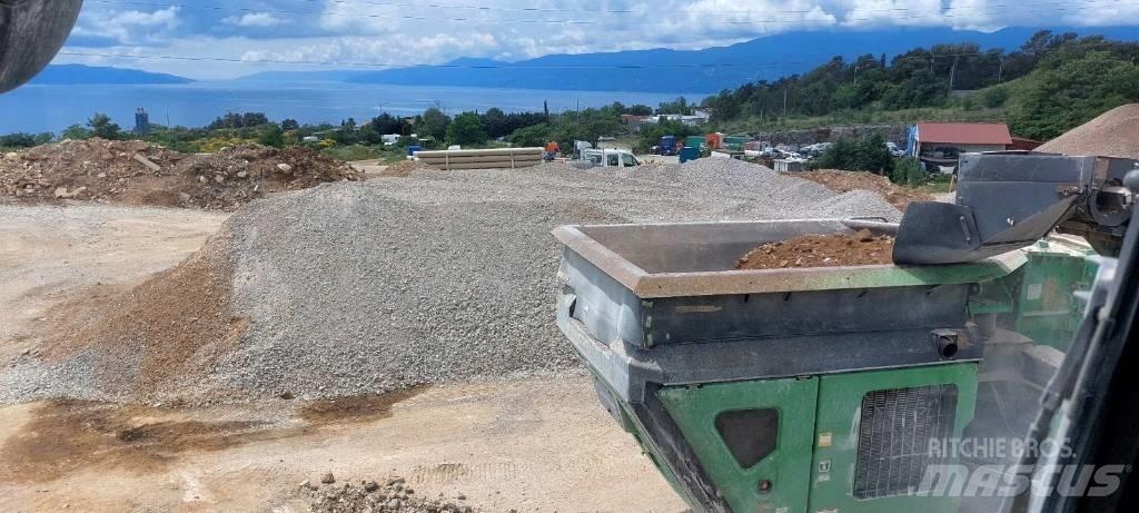 Terex cobra 230 Crushers