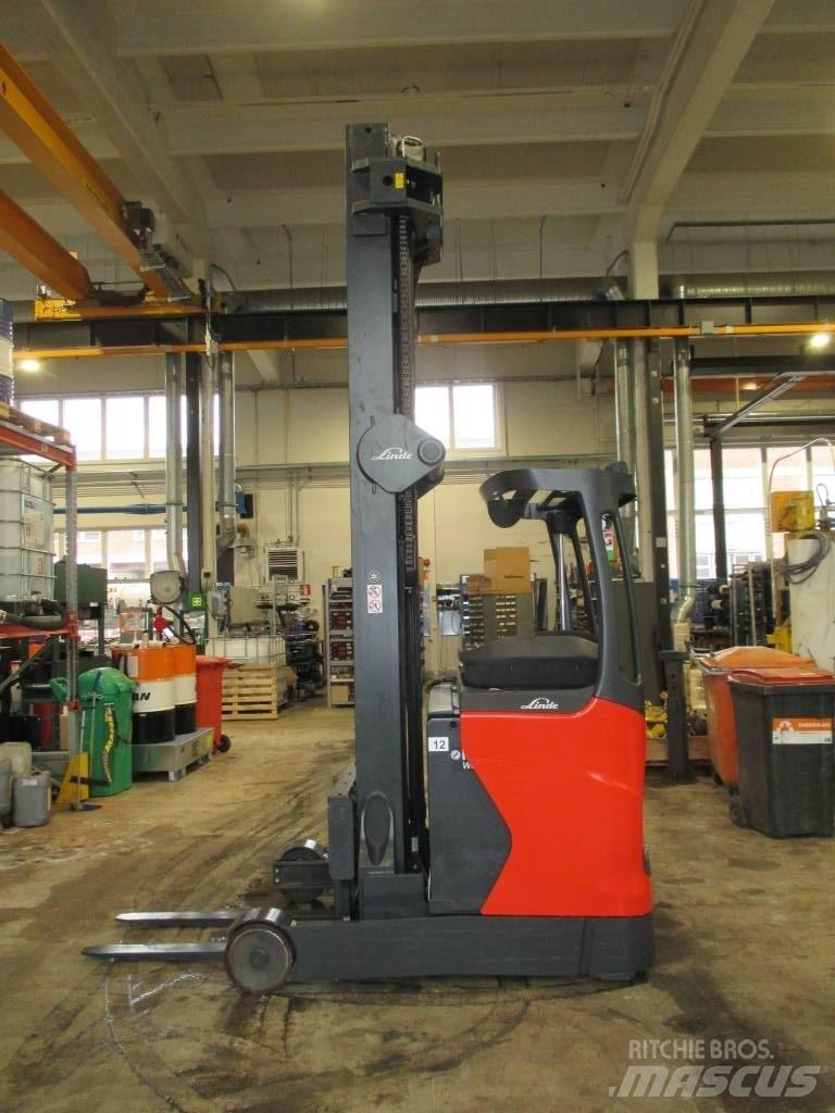 Linde R 16 HD Reach trucks