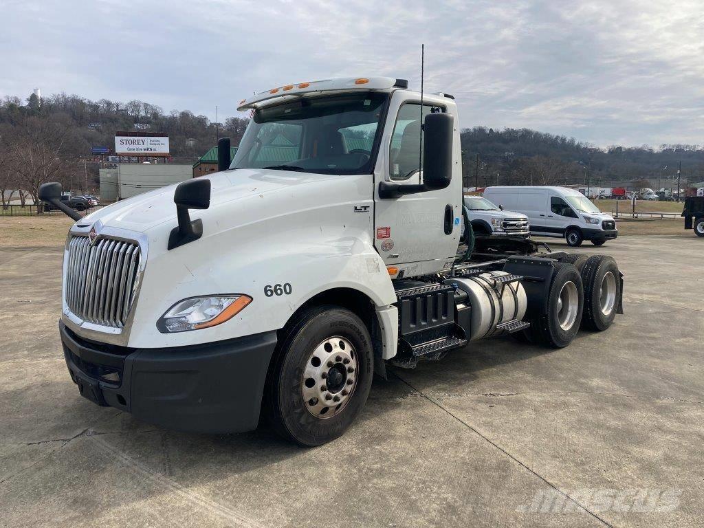 International LT Tractor Units
