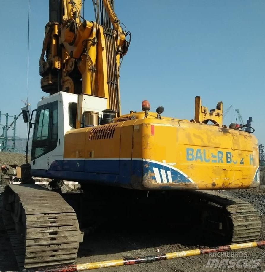 Bauer BG 20 H Piling rigs