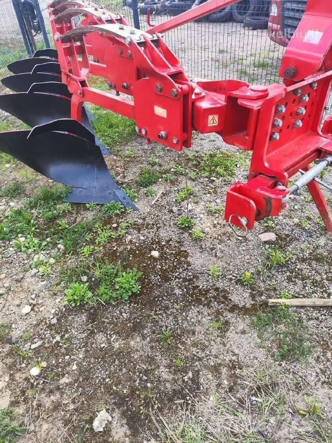  Staltech Plough Chisel ploughs