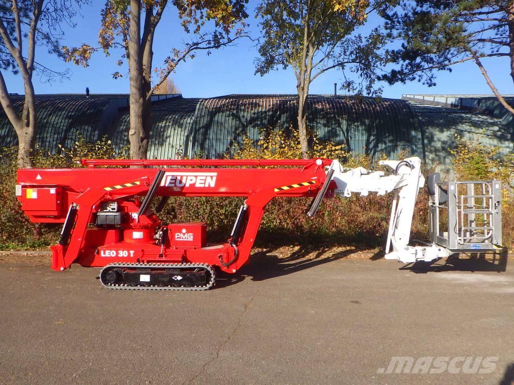 Teupen LEO30T Articulated boom lifts