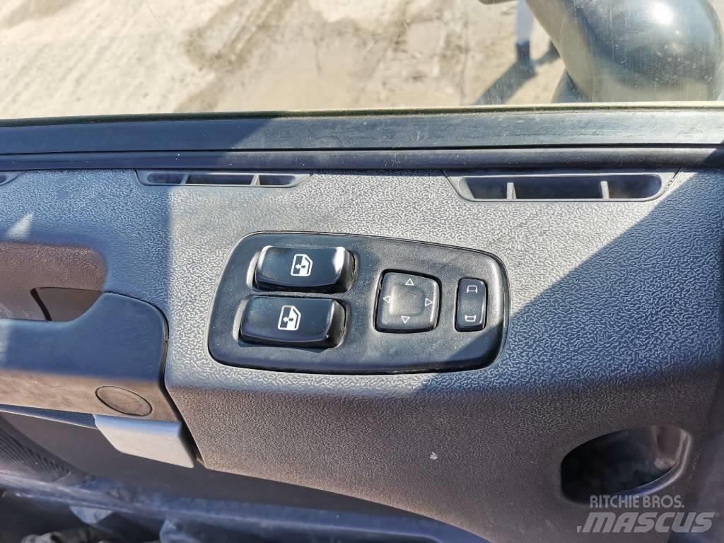 Scania R 560 Tipper trucks