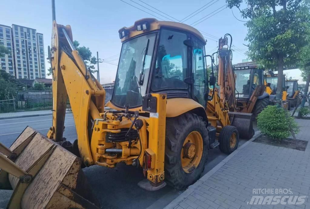 JCB 3 CX Backhoe loaders