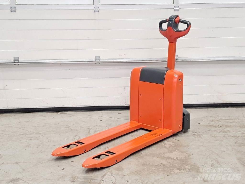 Linde MT15 Low lifter