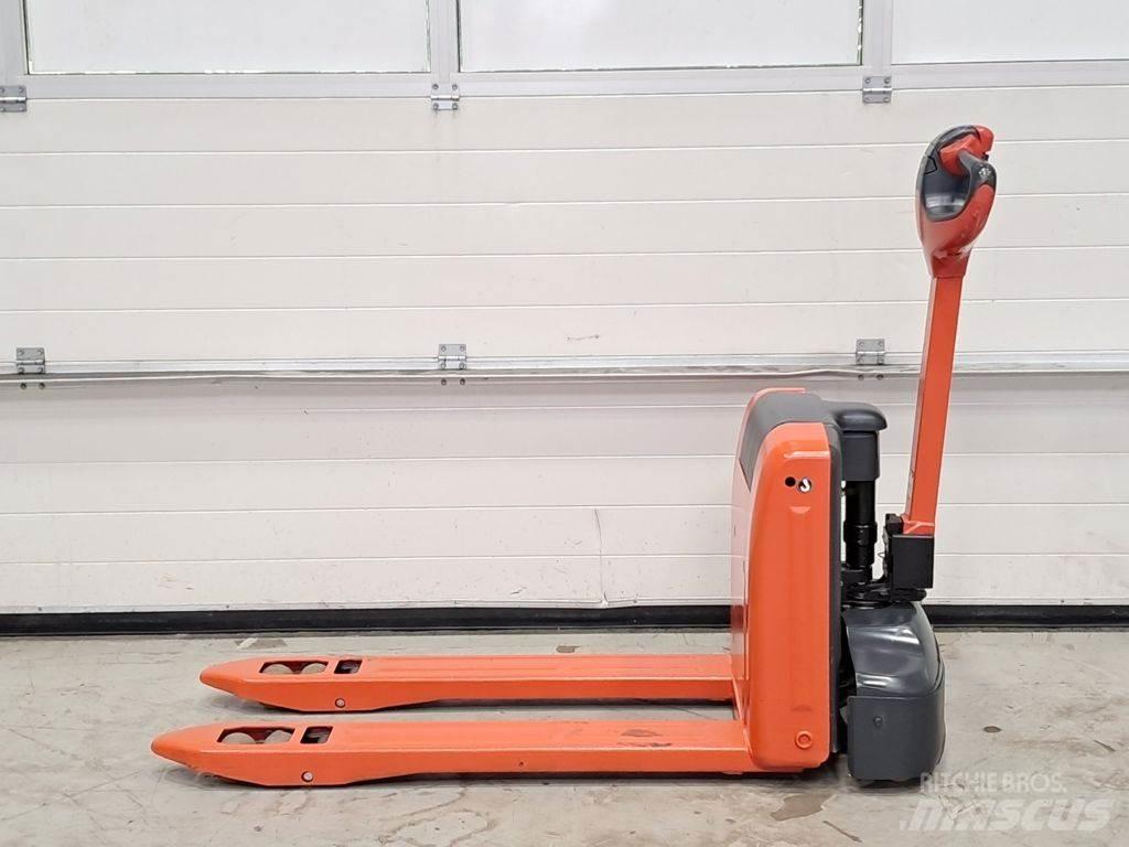 Linde MT15 Low lifter