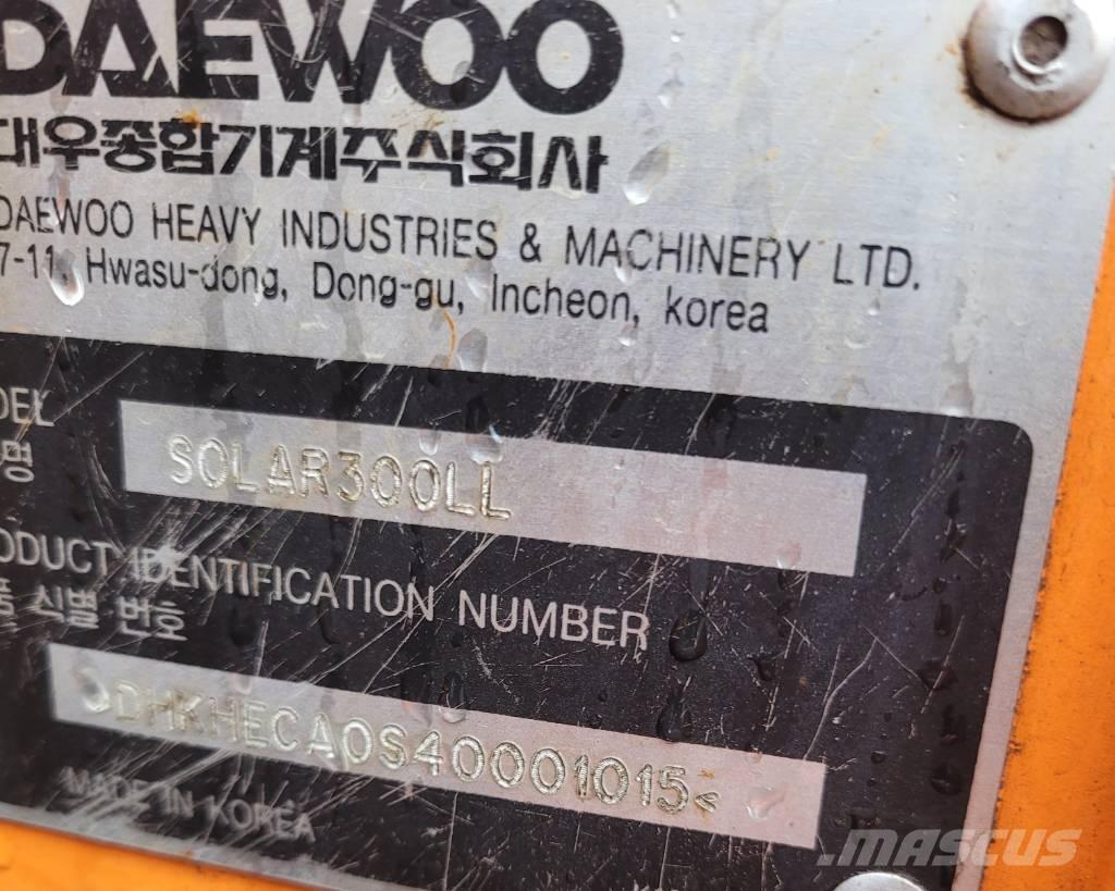 Daewoo Solar 300 LL Excavators