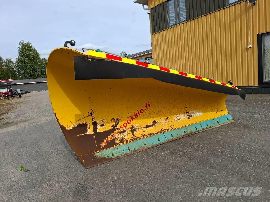 Soukkio AK 3400 Snow blades and plows