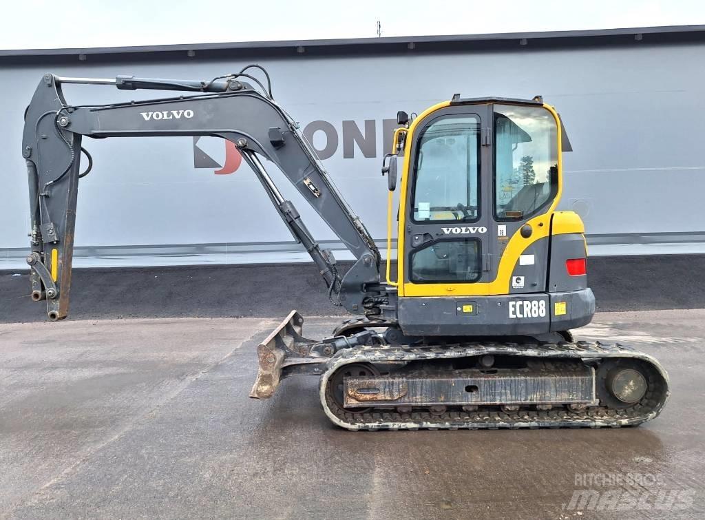 Volvo ECR88 Midi excavators  7t - 12t