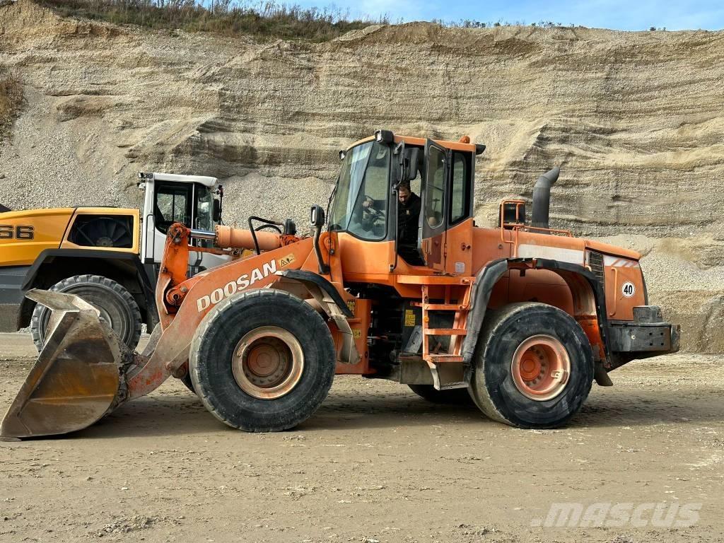 Doosan DL 300 Wheel loaders