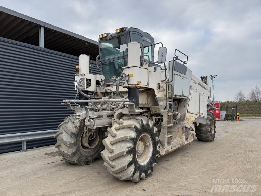 Wirtgen WR 2500S Asphalt recyclers