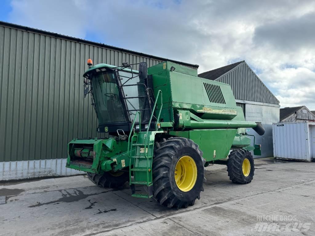 John Deere 1550 WTS Combine harvesters