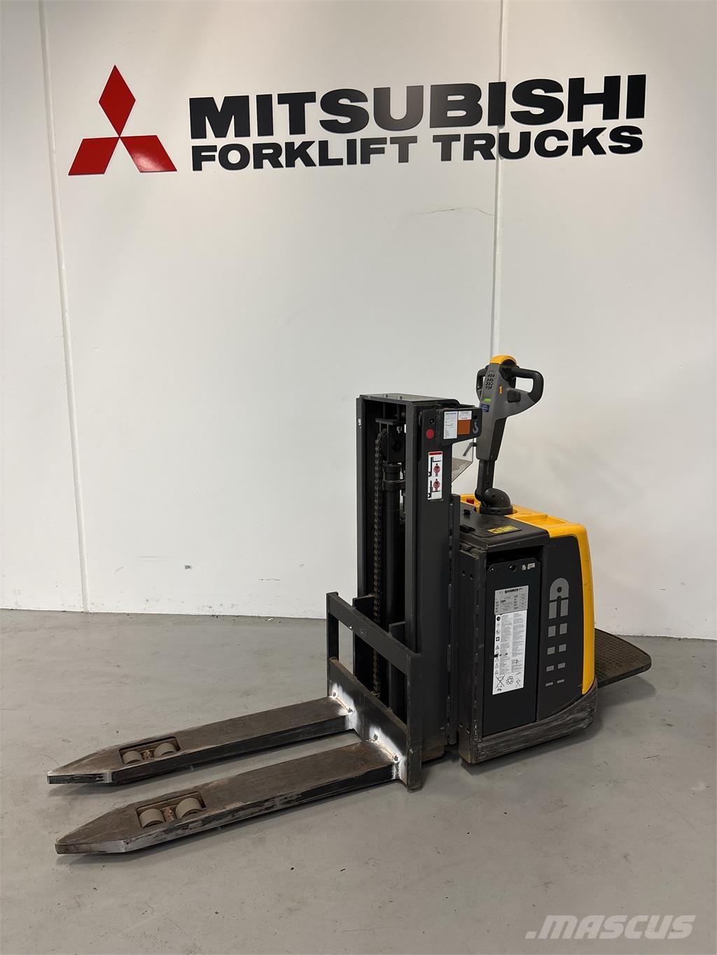 Atlet PSP160 Self propelled stackers