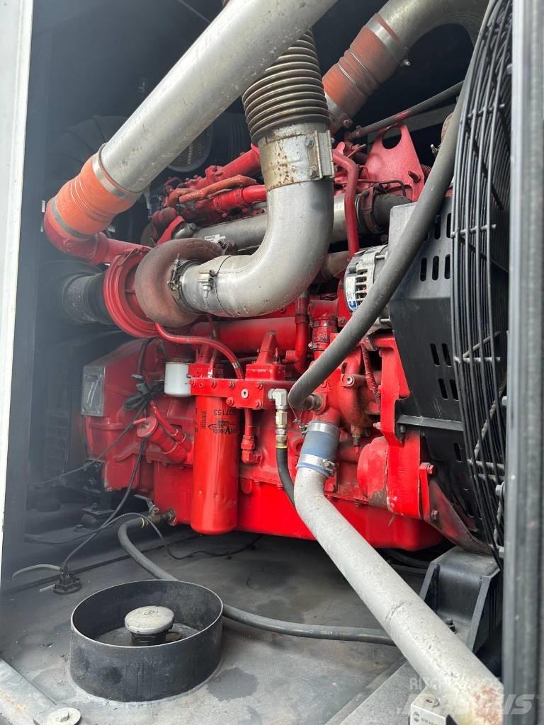 Cummins C300D6R Diesel Generators