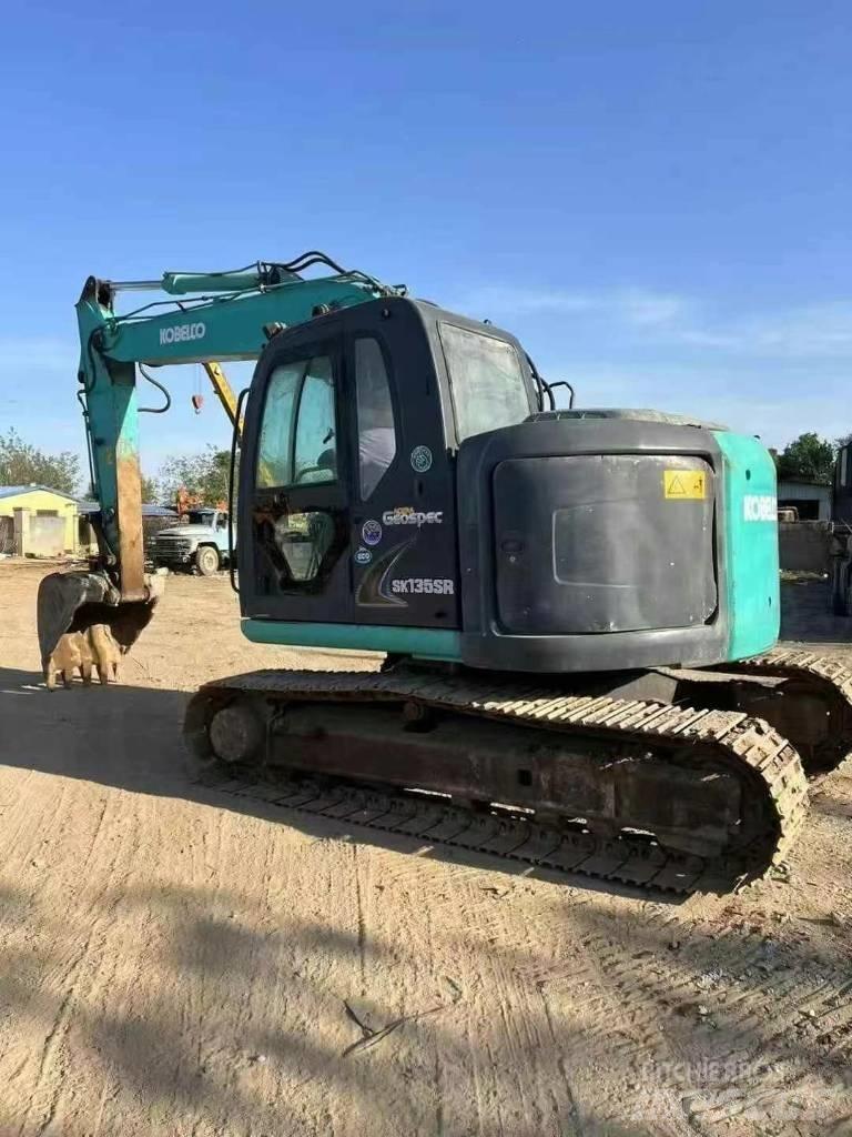 Kobelco SK135 Crawler excavators