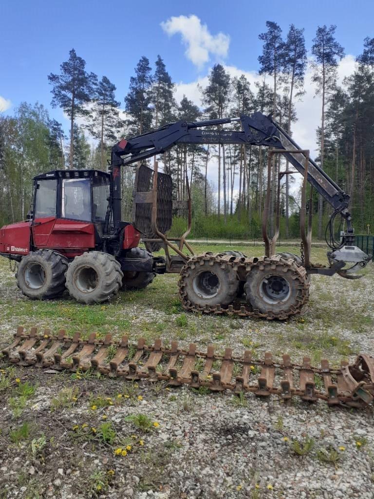 Valmet 820 Forwarders